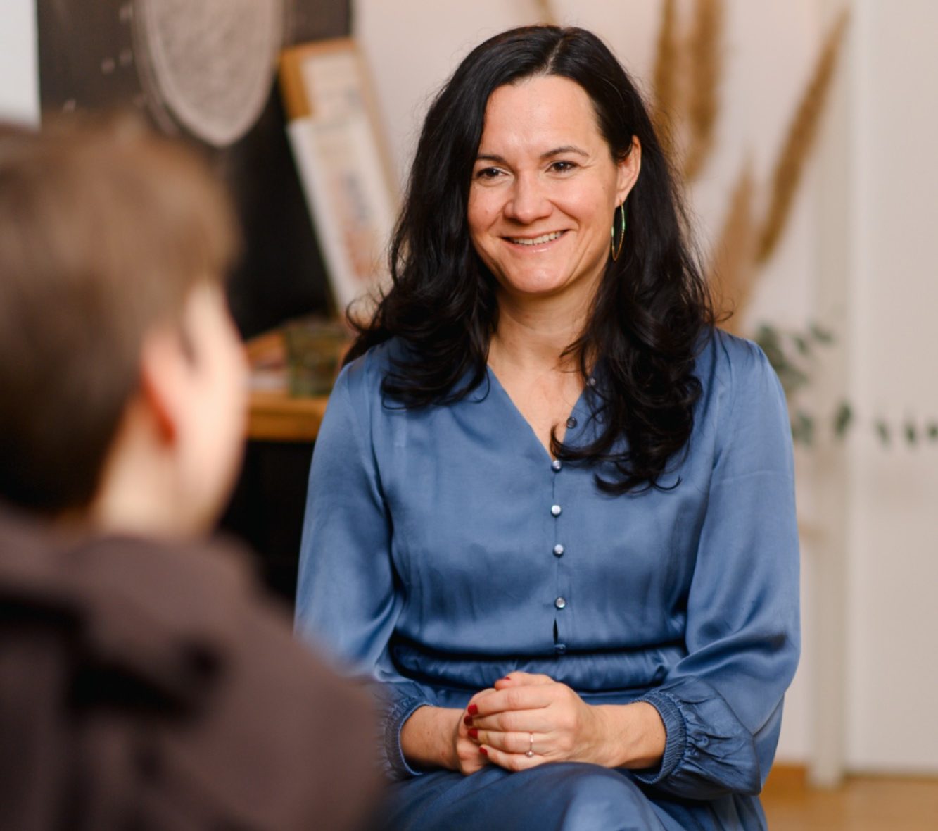 Traumasensibles Coaching Privatperson Haar bei München Traumasensible Psychologische Beratung Klient und Adriana Bär München